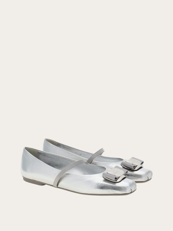 New Vara plate ballet flat