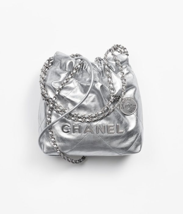 CHANEL 22 MINI HANDBAG