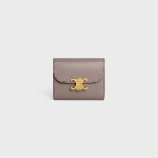 SMALL FLAP WALLER TRIOMPHE IN SHINY CALFSKIN PEBBLE