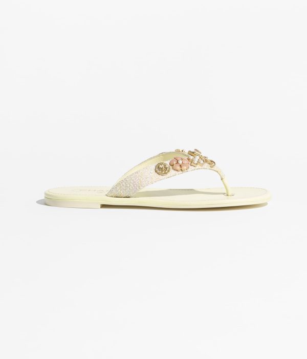 Spring-Summer 2025 Pre-collection Thongs