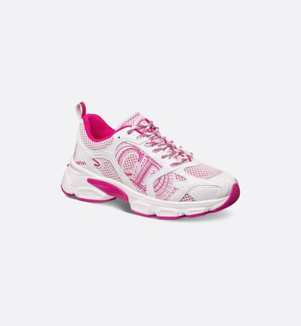 Miss Dior ?? Dior Chrono Sneaker