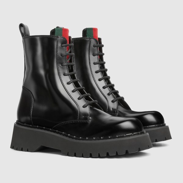Womens ankle boot with Web