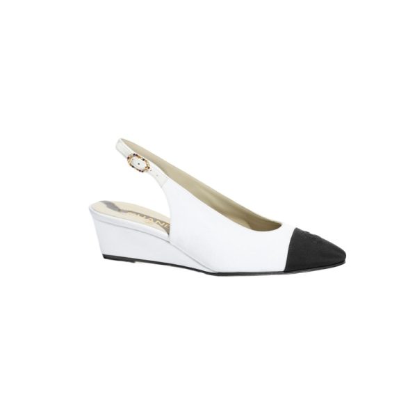 Spring-Summer 2025 Pre-collection Slingbacks